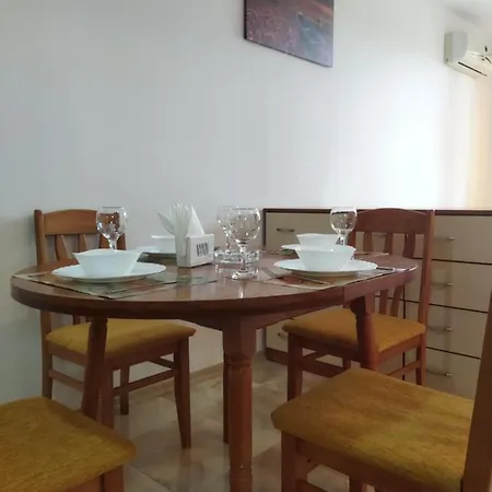 Yungata Apartment in Stella Maris , ЮНГАТА Апартамент *